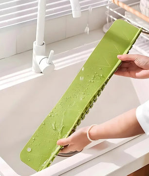 Kitchen Sink Splash Guard