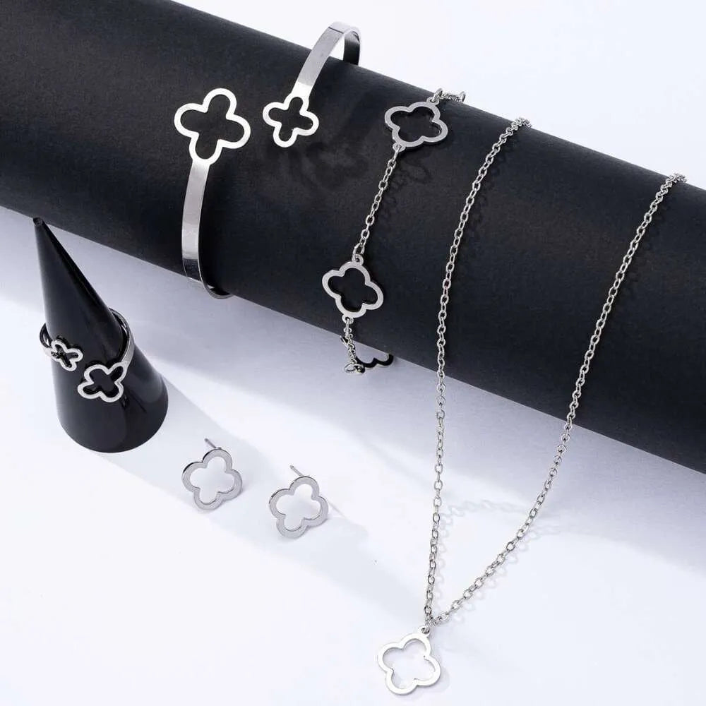 Fashion Lucky Clover Necklace Earrings - Chain Bracelet and Ring Set