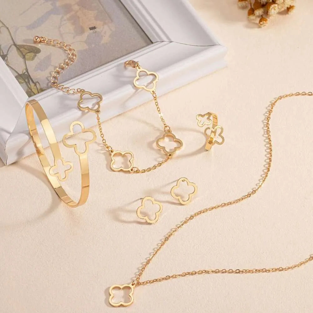 Fashion Lucky Clover Necklace Earrings - Chain Bracelet and Ring Set